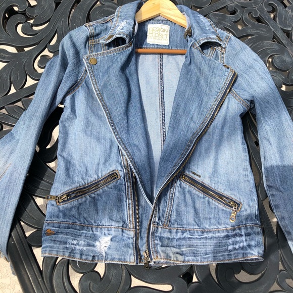 BILLABONG Design Closet Distressed Denim Jacket - Picture 1 of 8